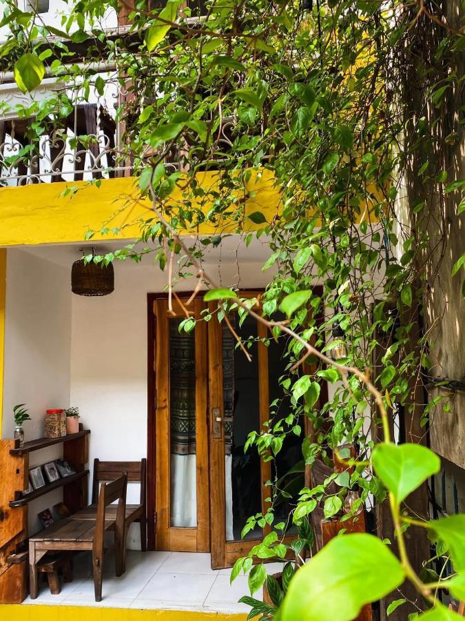 Chu Nhat Cafe & Homestay - 12 Ngo 41 Duong Lang - Co So 1 하노이 외부 사진