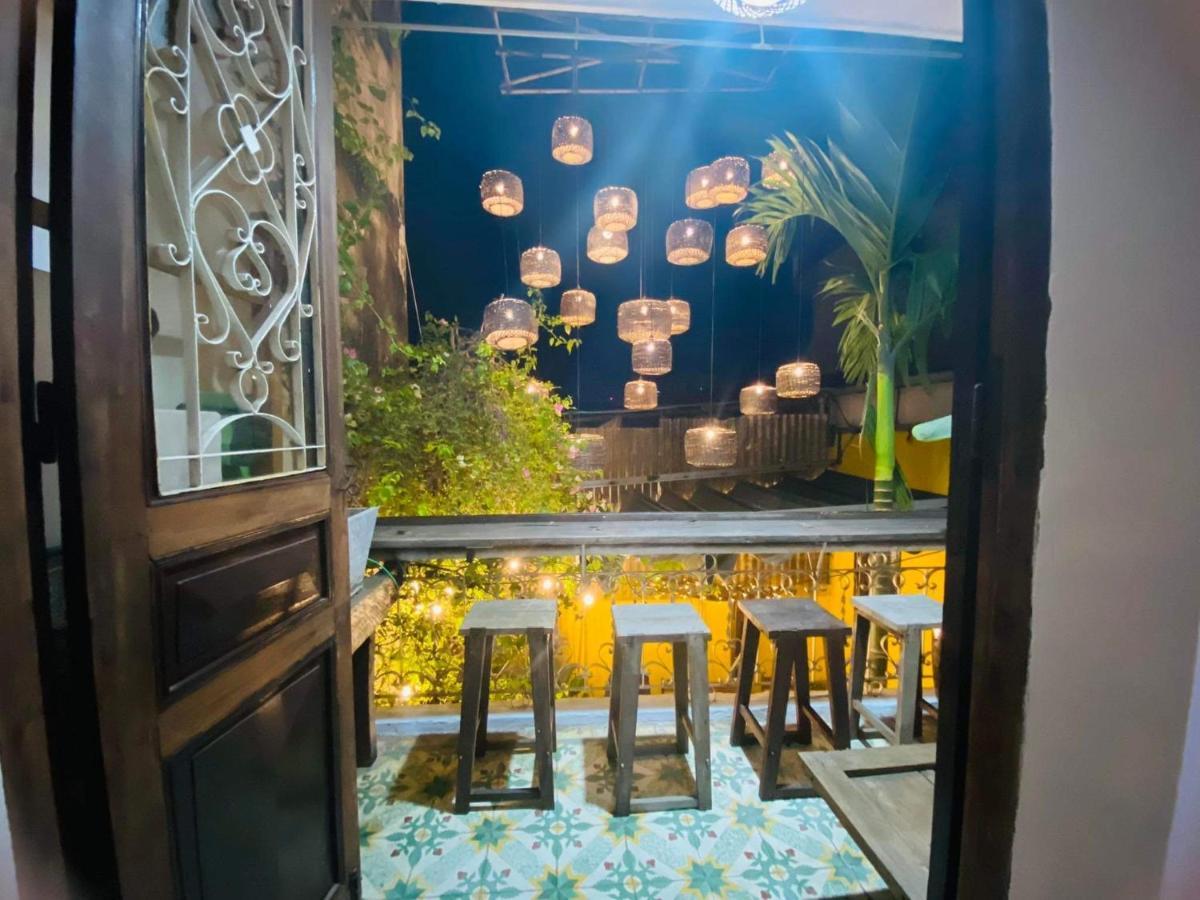 Chu Nhat Cafe & Homestay - 12 Ngo 41 Duong Lang - Co So 1 하노이 외부 사진