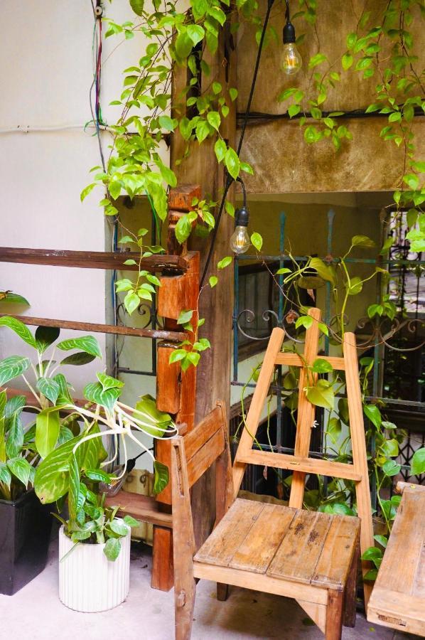 Chu Nhat Cafe & Homestay - 12 Ngo 41 Duong Lang - Co So 1 하노이 외부 사진