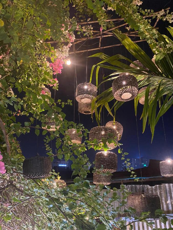 Chu Nhat Cafe & Homestay - 12 Ngo 41 Duong Lang - Co So 1 하노이 외부 사진