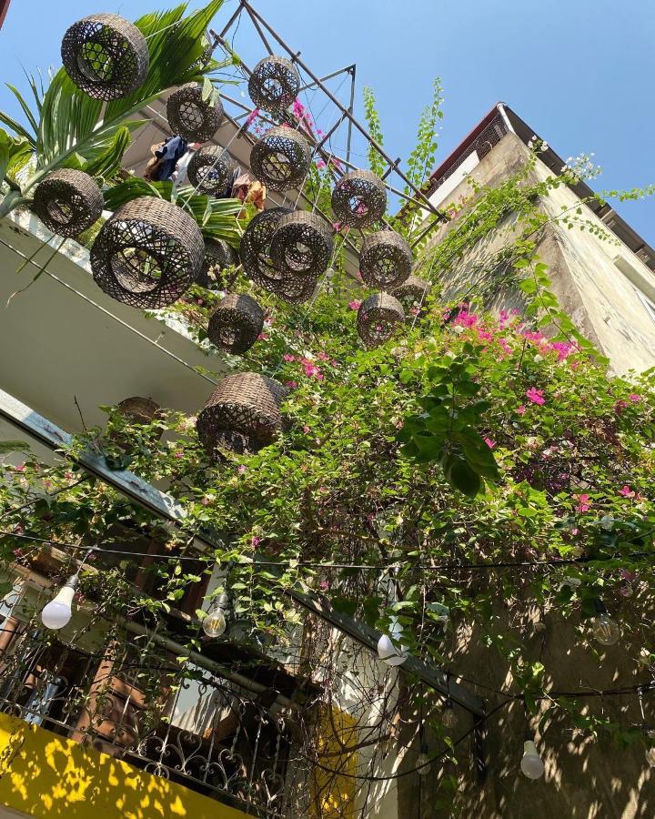 Chu Nhat Cafe & Homestay - 12 Ngo 41 Duong Lang - Co So 1 하노이 외부 사진