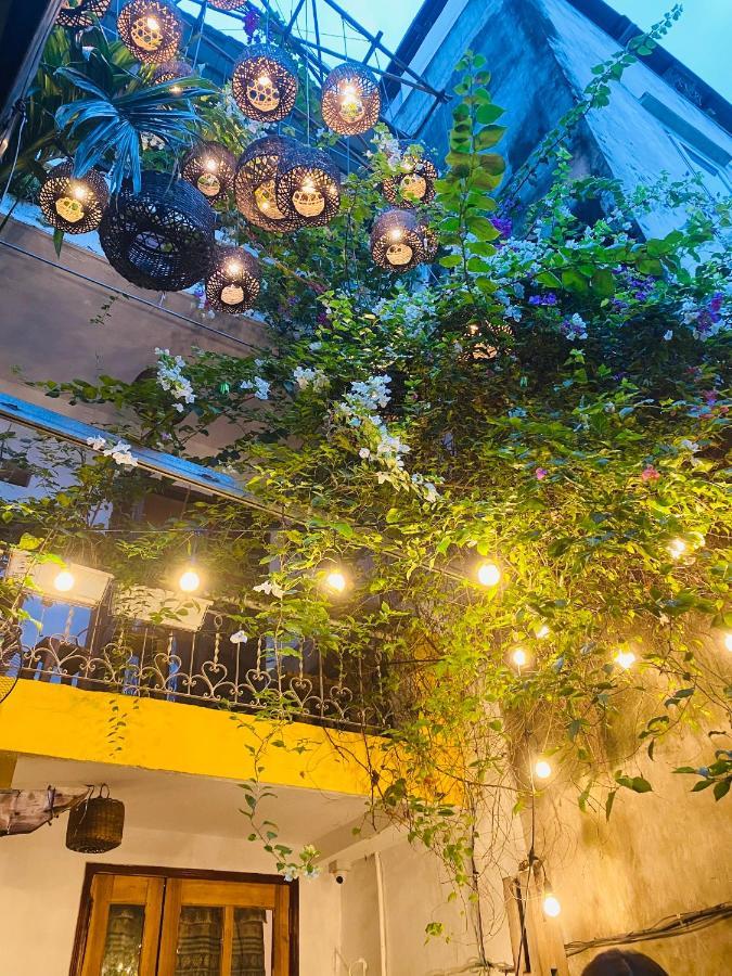 Chu Nhat Cafe & Homestay - 12 Ngo 41 Duong Lang - Co So 1 하노이 외부 사진