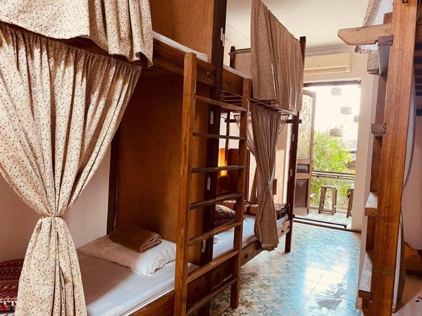 Chu Nhat Cafe & Homestay - 12 Ngo 41 Duong Lang - Co So 1 하노이 외부 사진
